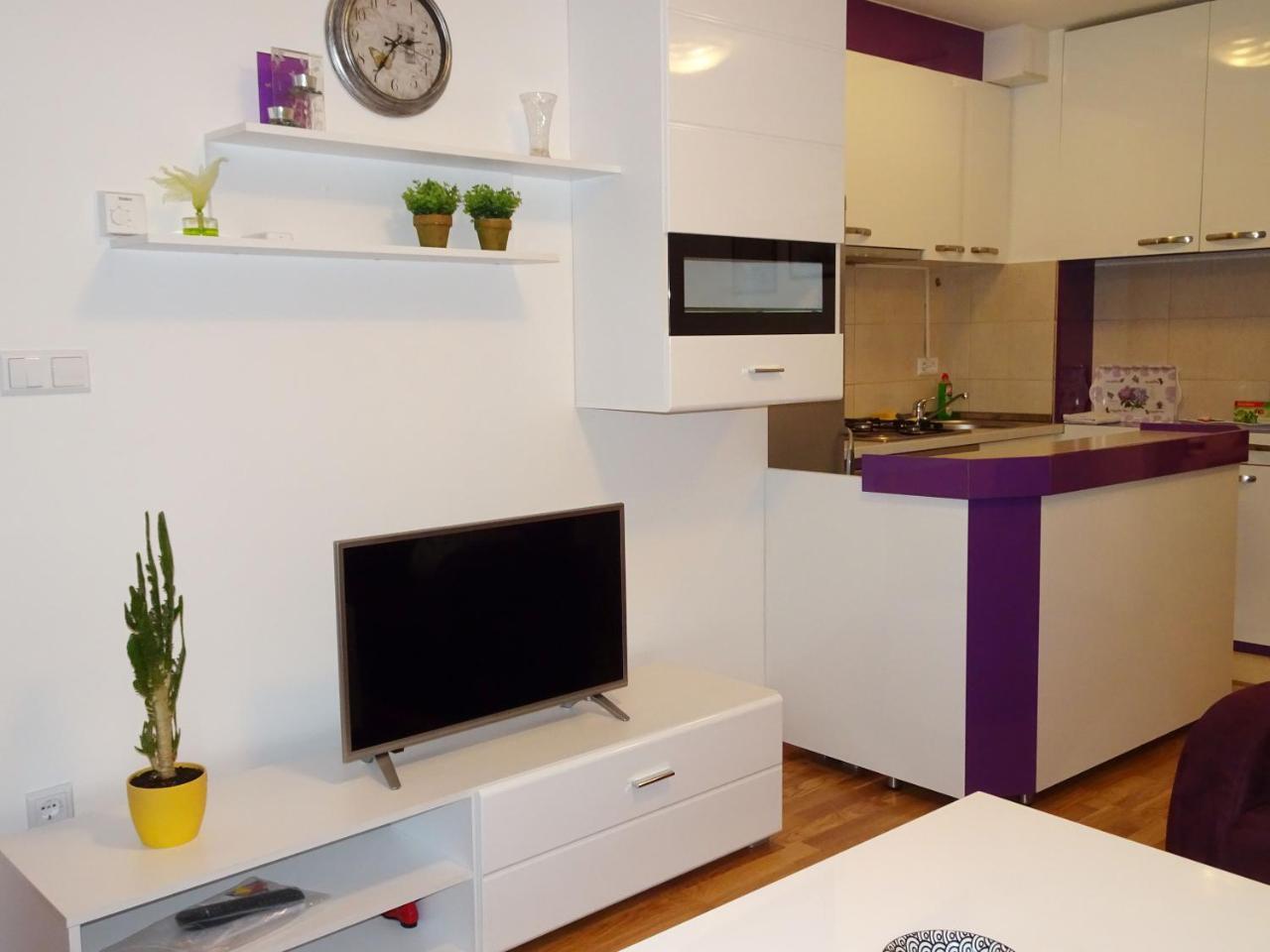 Quiet Apartment In City Center, Free Private Parking Sarajevo Exterior foto